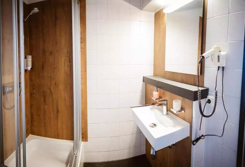 Hotelli Rheinpromenade8