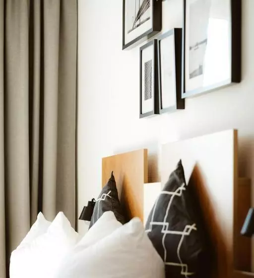 Hotelli Rheinpromenade8