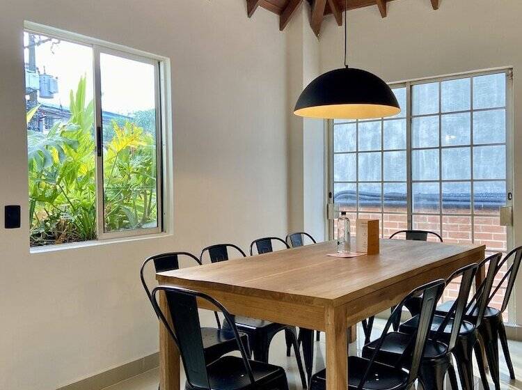 هتل Santa Ana Medellin