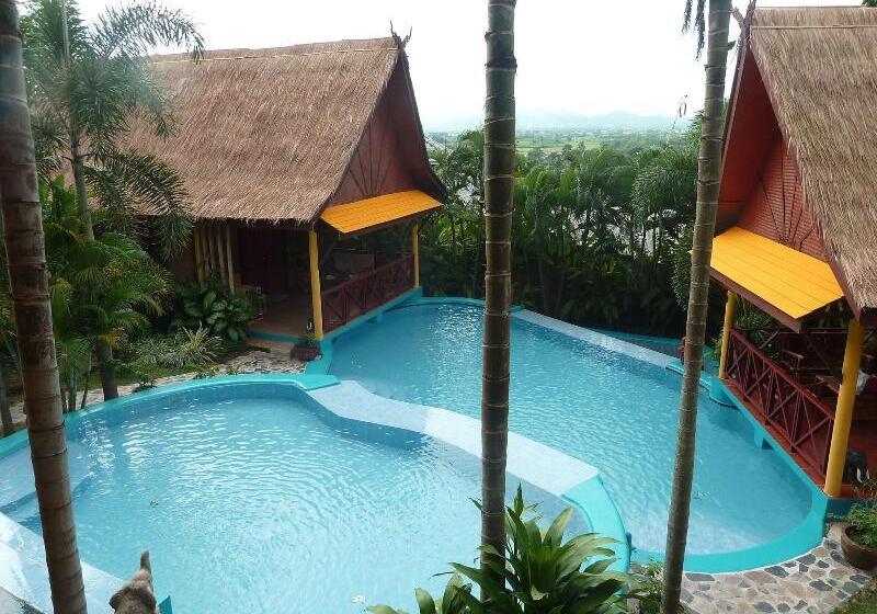 אתר נופש Old Tree S House