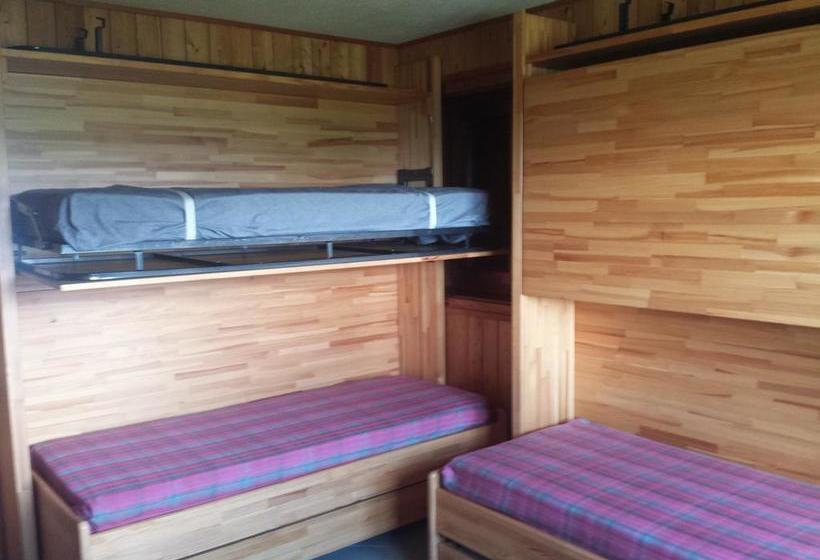 Rifugio Alpino L Ermitage  Hostel