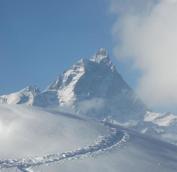 Rifugio Alpino L Ermitage  Hostel