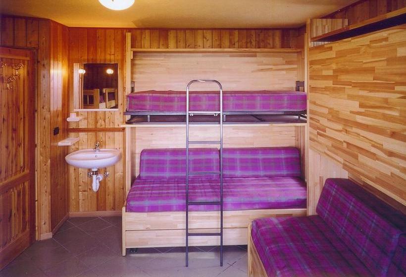 Rifugio Alpino L Ermitage  Hostel
