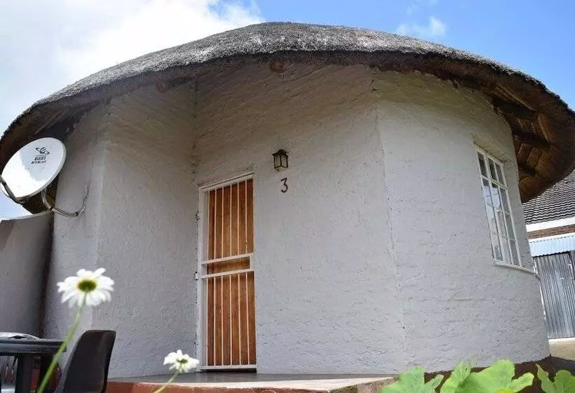 Retkeilymaja Graskop Family Retreat And Backpackers