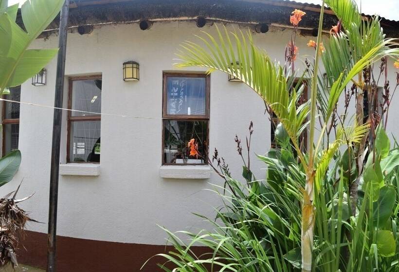 הוסטל Graskop Family Retreat And Backpackers