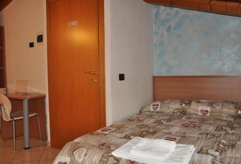 مبيت وإفطار Borgo Piccolo