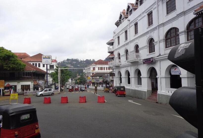 Nocleg ze śniadaniem Cirute Talwatte, Kandy