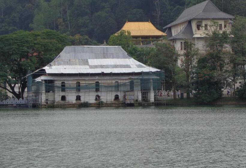 Nocleg ze śniadaniem Cirute Talwatte, Kandy