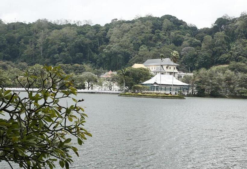 Nocleg ze śniadaniem Cirute Talwatte, Kandy