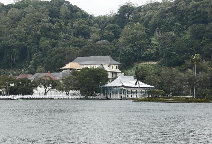 Nocleg ze śniadaniem Cirute Talwatte, Kandy
