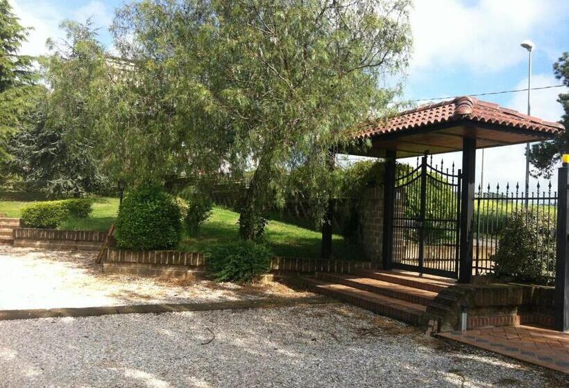 민박 L Albero Del Pepe