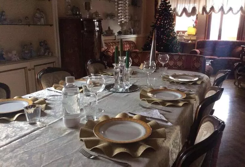 تختخواب و صبحانه Suite Le Perle