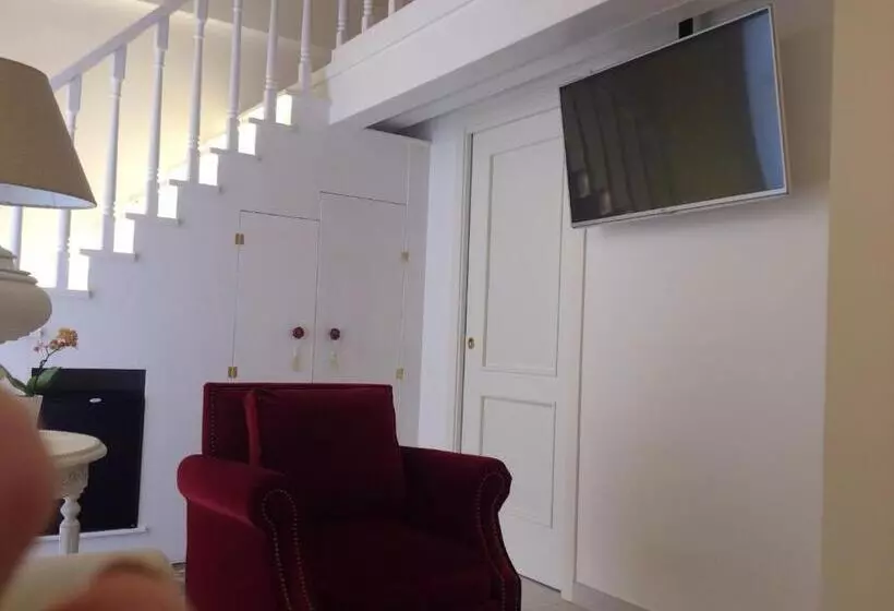 تختخواب و صبحانه Suite Le Perle