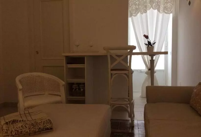 تختخواب و صبحانه Suite Le Perle