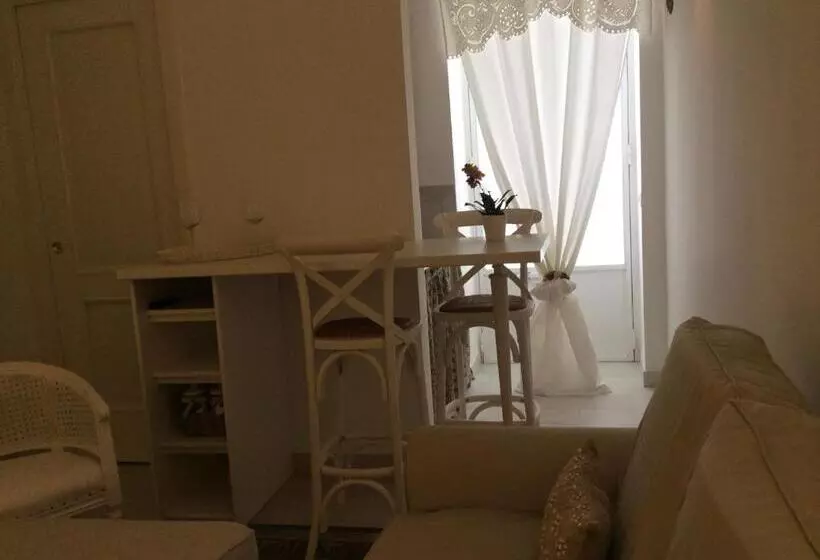 تختخواب و صبحانه Suite Le Perle