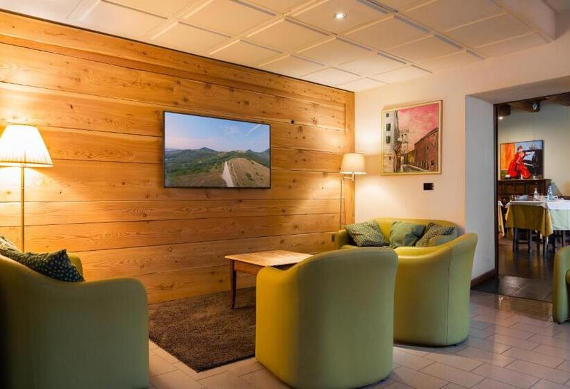 فندق Albergo Ristorante Leon D'oro