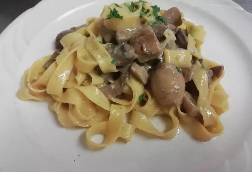 هتل Albergo Ristorante Leon D'oro