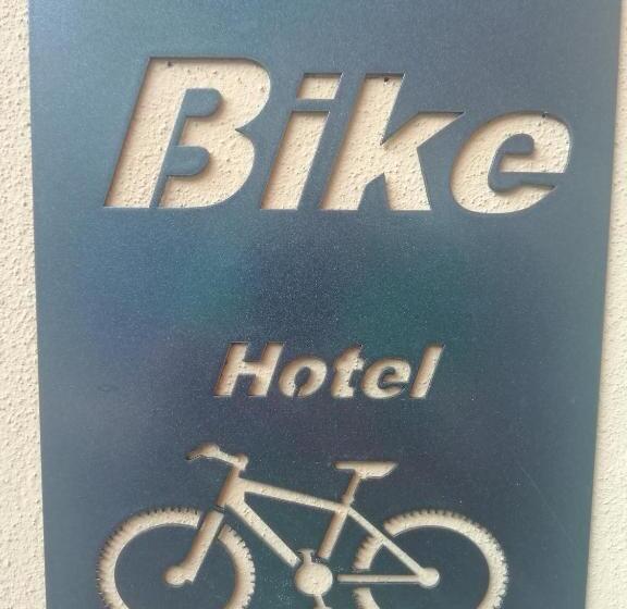 فندق Albergo Ristorante Leon D'oro