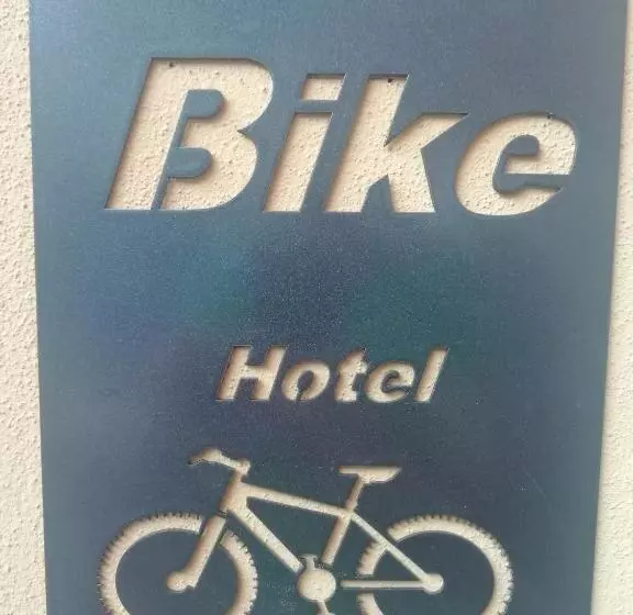 هتل Albergo Ristorante Leon D'oro