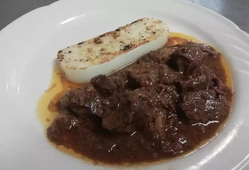 هتل Albergo Ristorante Leon D'oro