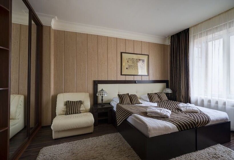 ホテル Baden Baden