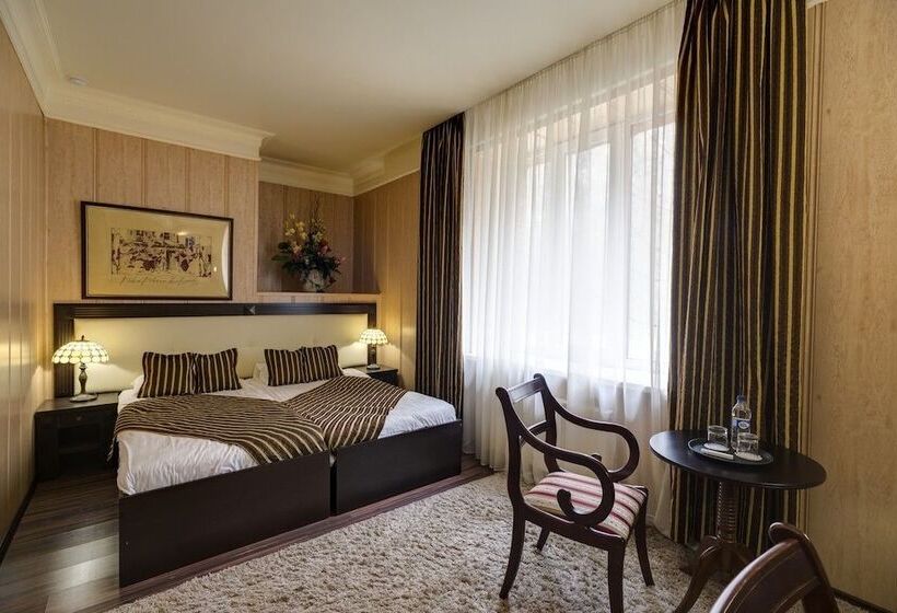 ホテル Baden Baden