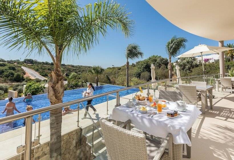 فندق Caneiros Luxury House & Suites