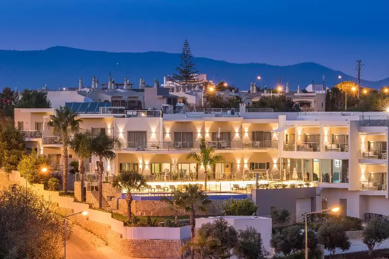 ホテル Caneiros Luxury House & Suites