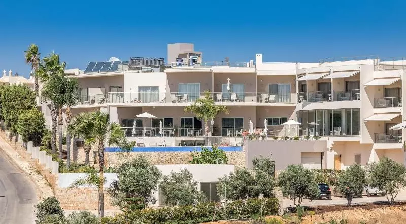 ホテル Caneiros Luxury House & Suites