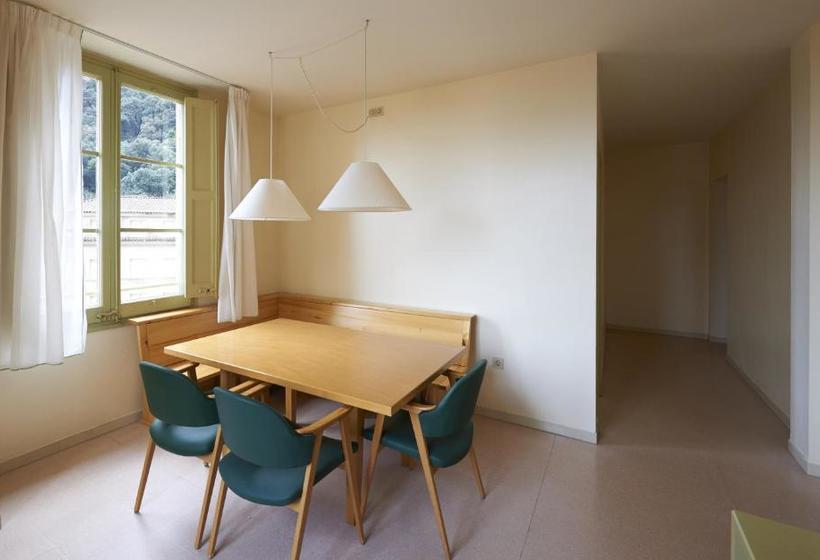 Apartamentos Montserrat Abat Marcet