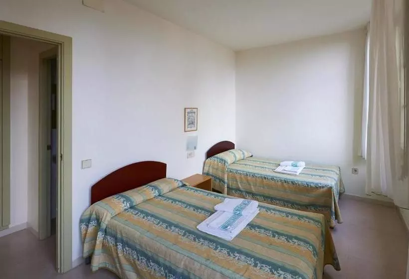 Apartamentos Montserrat Abat Marcet