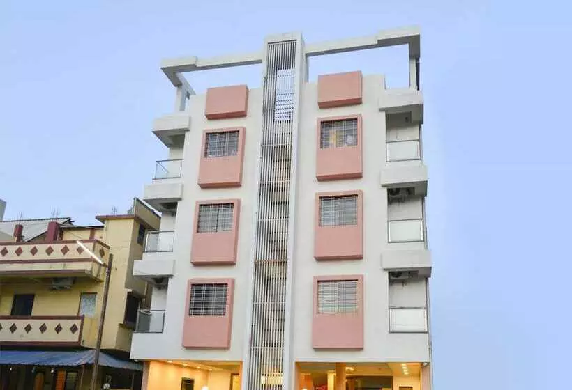 ホテル Midtown Inn