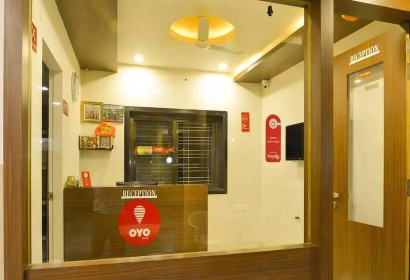 ホテル Midtown Inn