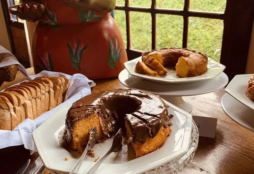 هتل Pousada Candonga Da Serra