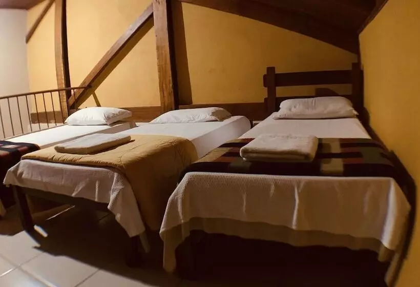 هتل Pousada Candonga Da Serra