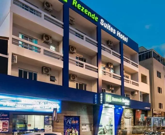 Hotelli Rezende Suites