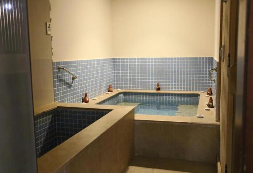 استراحتگاه Panacea Suites