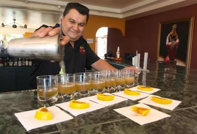 Vista Hermosa Resort And Spa