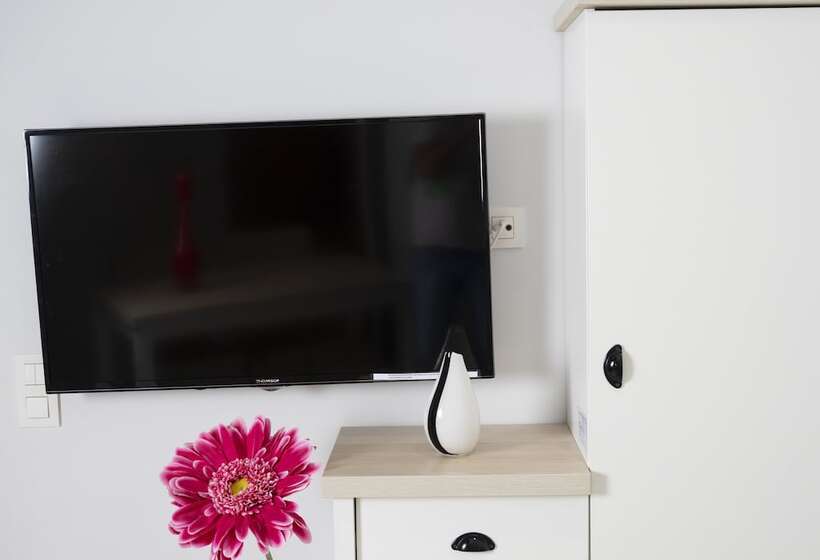 La Ciotat   A Deux Pas De L Eau