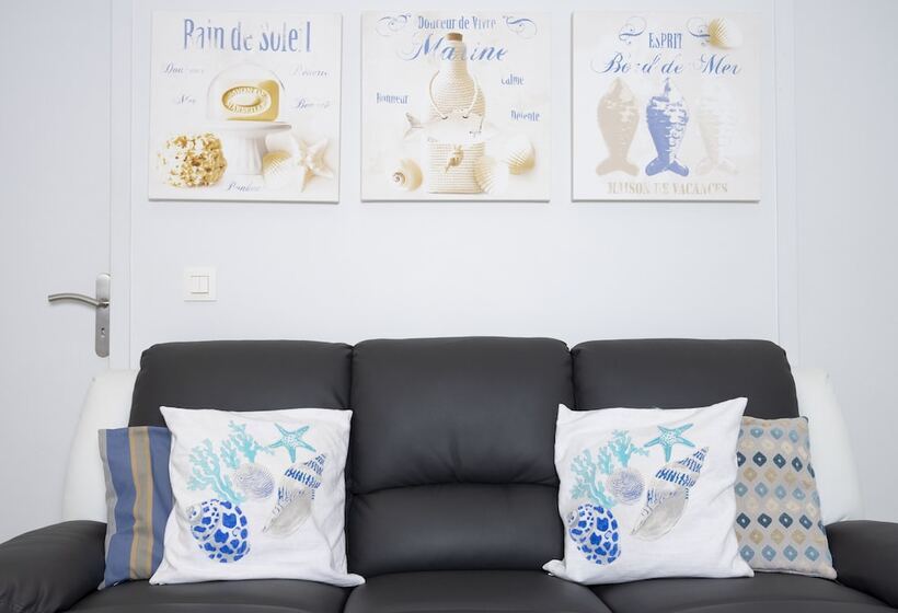 La Ciotat   A Deux Pas De L Eau