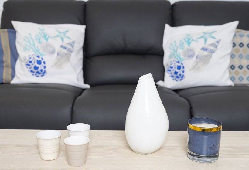 La Ciotat   A Deux Pas De L Eau