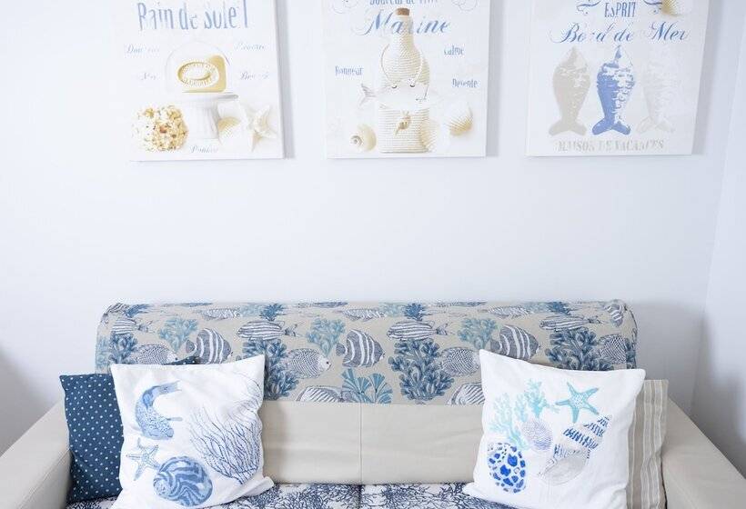 La Ciotat   A Deux Pas De L Eau