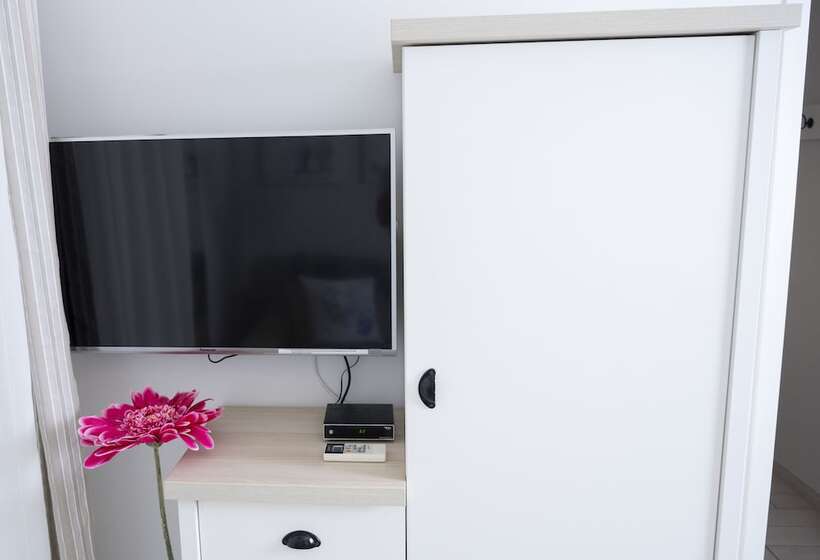 La Ciotat   A Deux Pas De L Eau