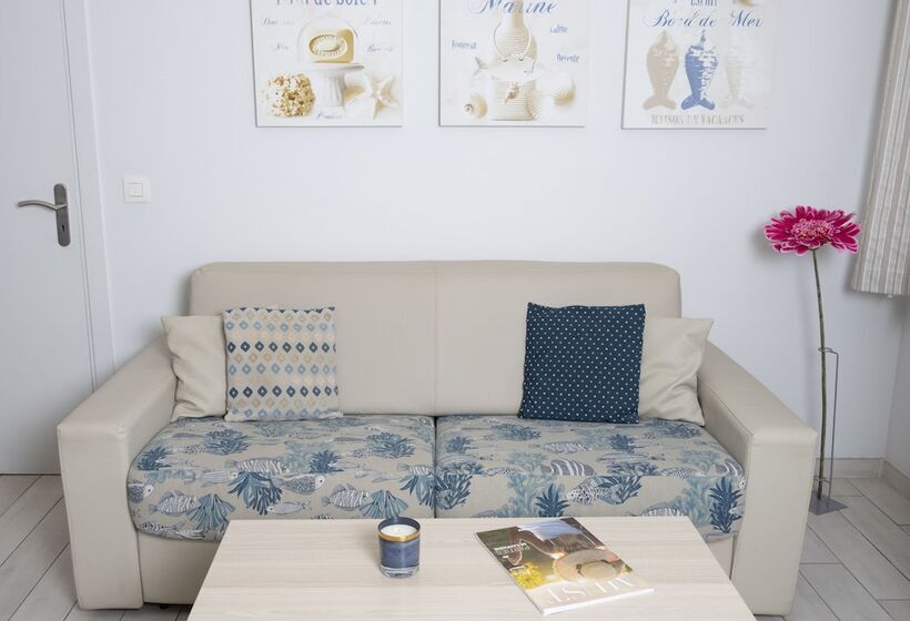 La Ciotat   A Deux Pas De L Eau