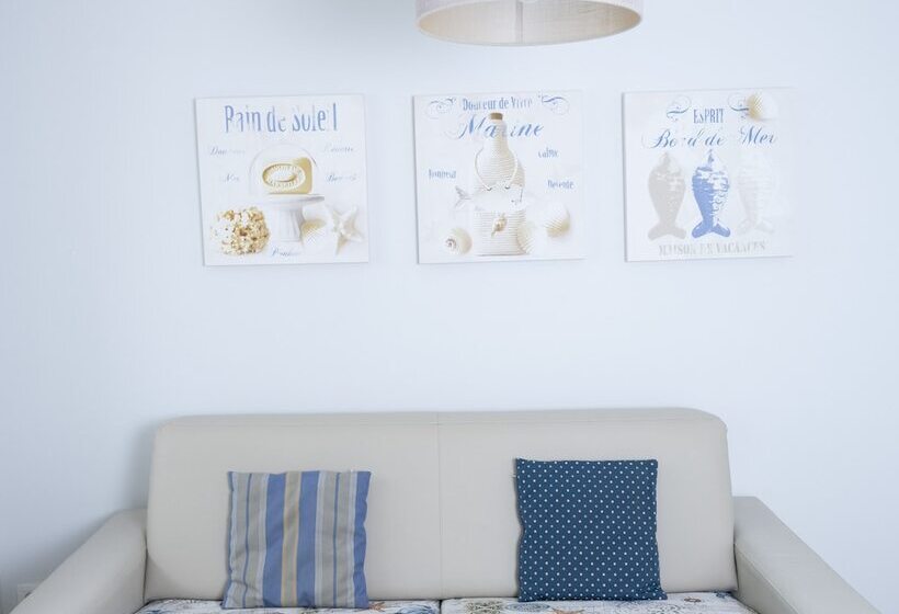 La Ciotat   A Deux Pas De L Eau