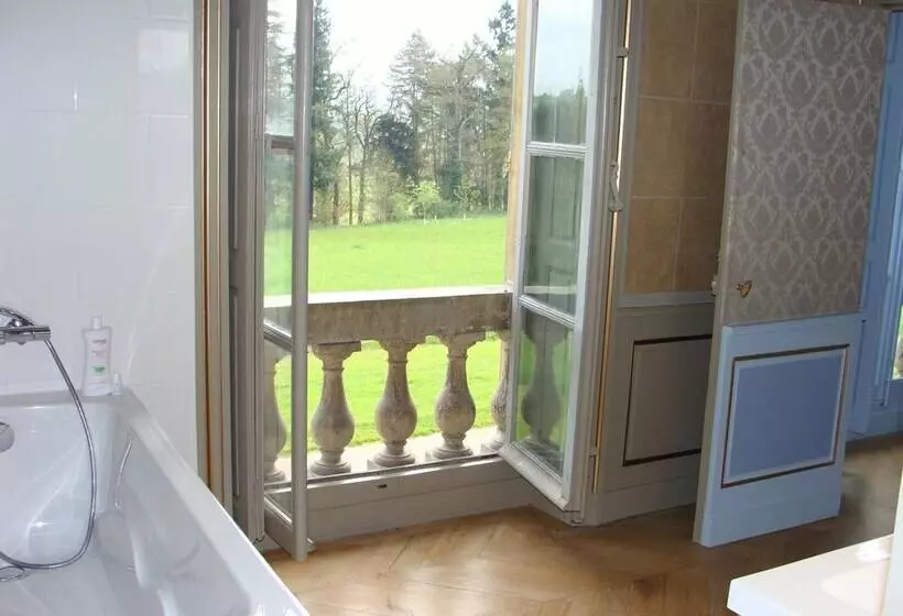 Aamiaismajoitus (B&B) Château D Ailly