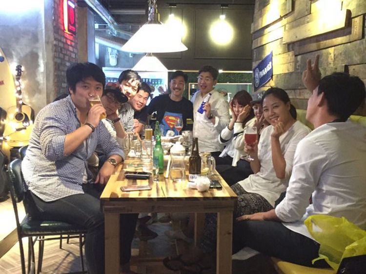 Check And Out Guesthouse & Pub Hostel