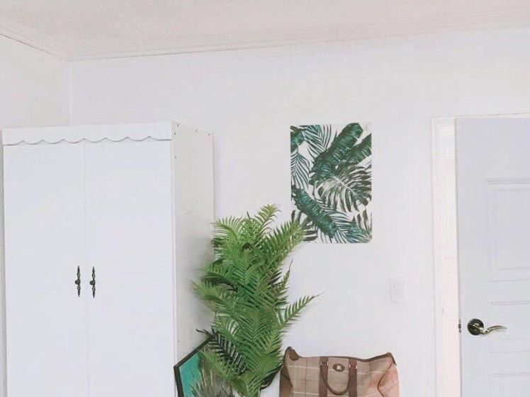 Check And Out Guesthouse & Pub Hostel