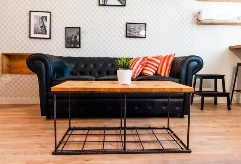 El Mirador Del Alcazar