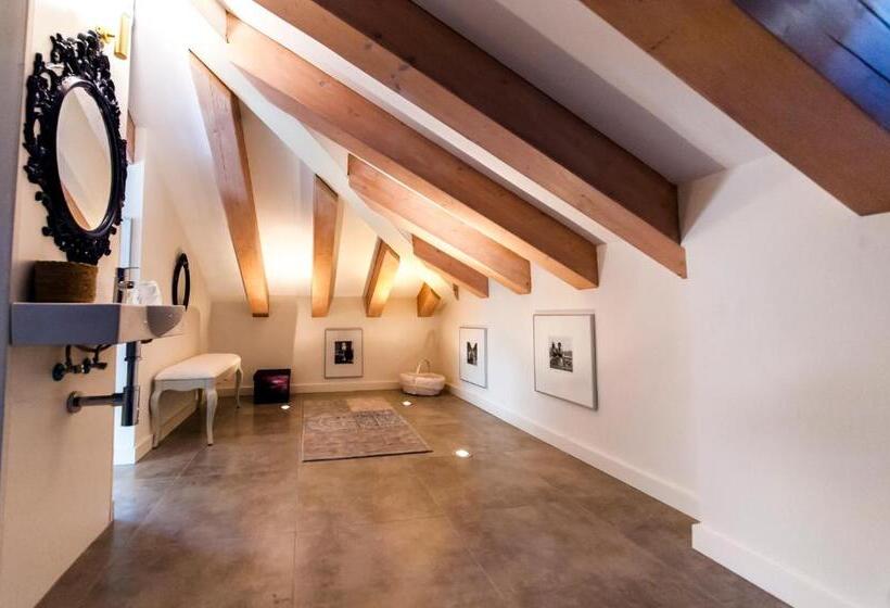 El Mirador Del Alcazar